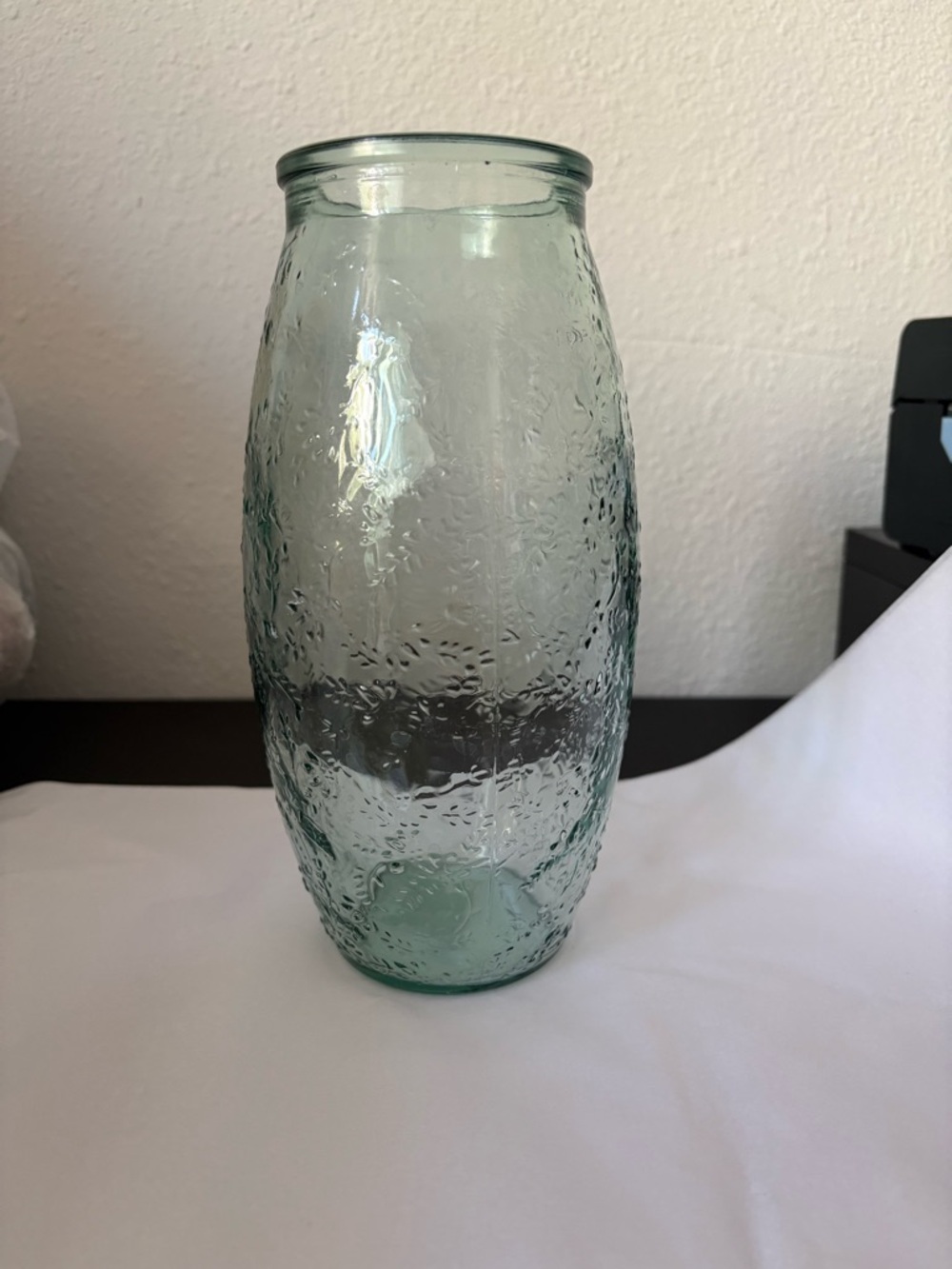 Pressed glass Clear blueish green leaf design Glass Vase - Home Accents 8” tall